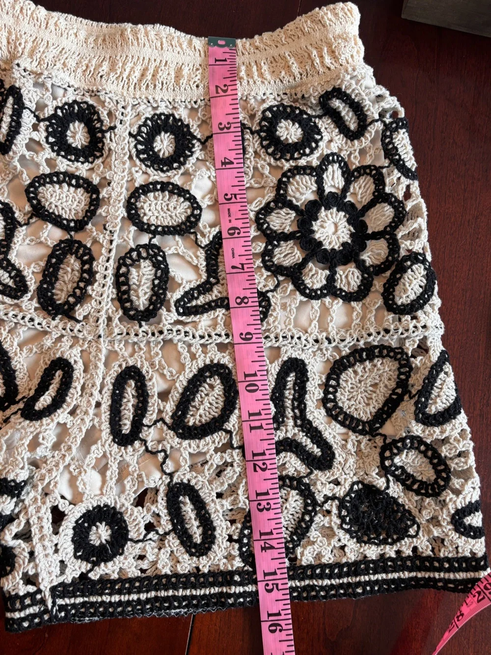 Boho Resort Crochet Shorts Floral Lace Open Knit Coastal Festival Size Small